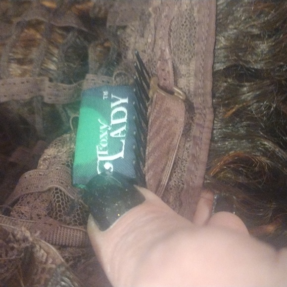 Foxy Lady Curly Ombre C Side Part Wig - Picture 6 of 10